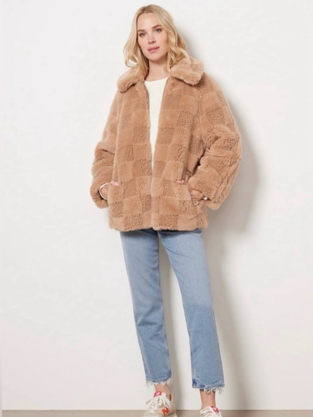 Apparis Lucy Jacket faux fur fuzzy checkered teddy Sherpa jacket size small